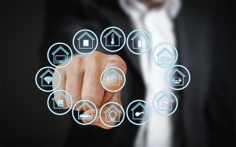 Domotica e Smart Home - IoT - Internet of Things - Internet delle cose